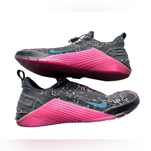 Nike React Metcon AMP in Black Blue Fury - Picture 4 of 9